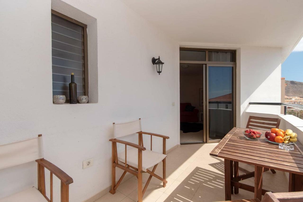 Great 2 Beds Apartment Los Cristianos Los Cristianos  Bagian luar foto